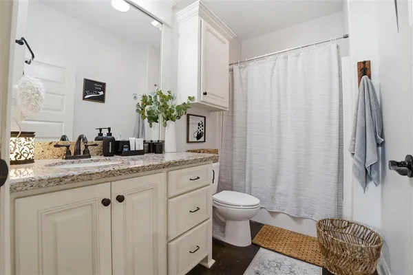 $350,000 | 19447 Highway 383, Iowa, LA 70647