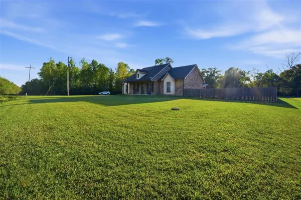 $350,000 | 19447 Highway 383, Iowa, LA 70647