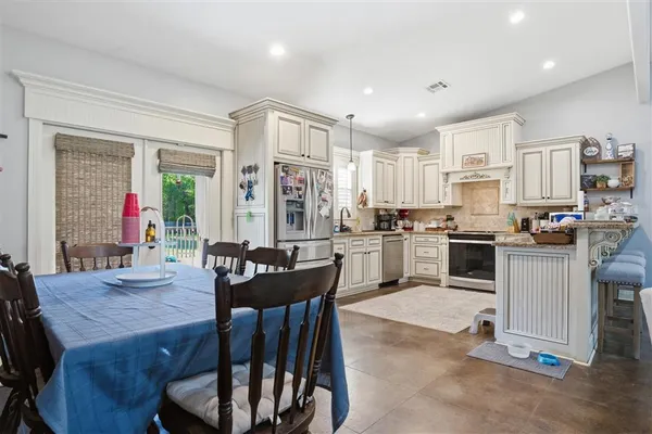 $350,000 | 19447 Highway 383, Iowa, LA 70647