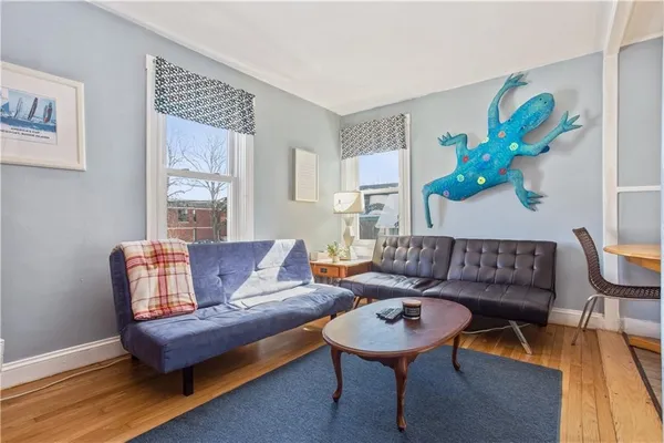$6,000 | 35 Brewer Street, Unit 2, Newport, RI 02840