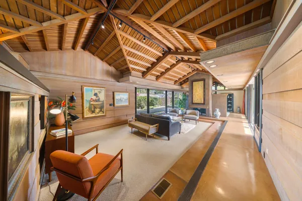$1,100,000 | 3112 Buckingham Court, Modesto, CA 95350