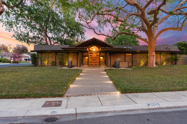 $1,100,000 | 3112 Buckingham Court, Modesto, CA 95350