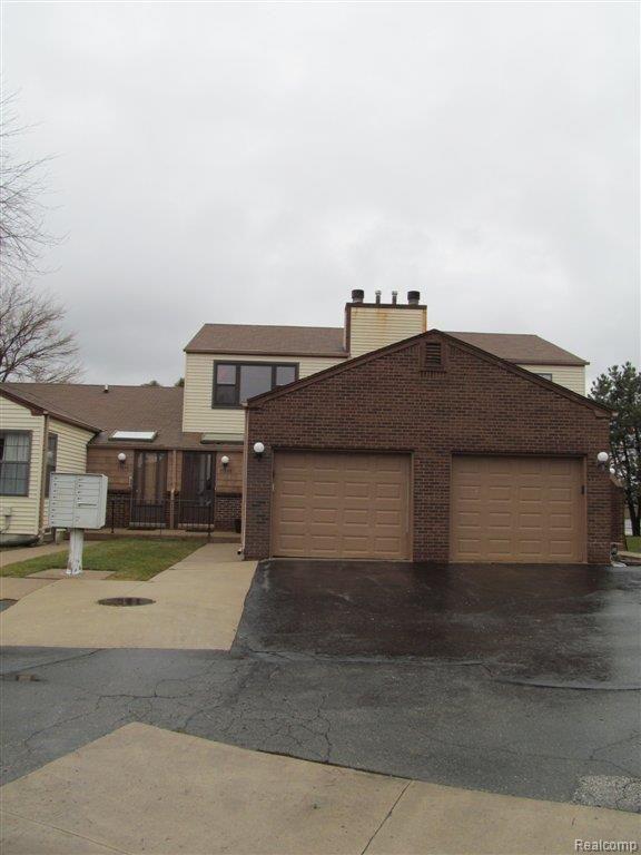31666 Hoover Road, Unit 2 Warren, MI 48093 - Photo 1 of 11 Front