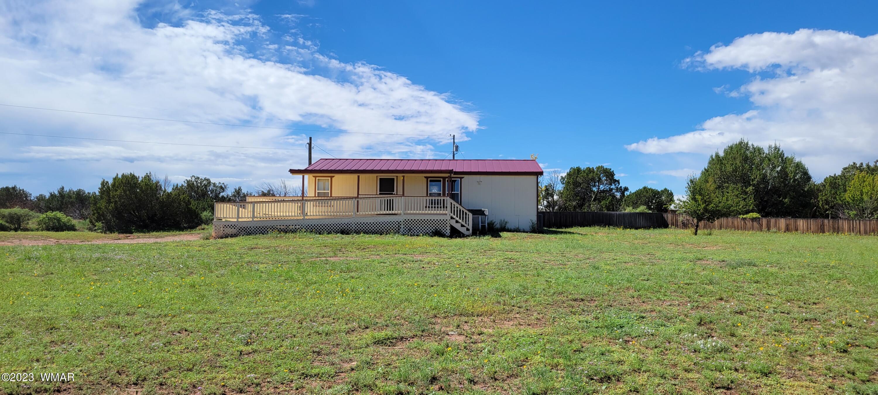 4732 Norris Road Snowflake, AZ 85937 - Photo 59 of 67 a front view of a house with garden