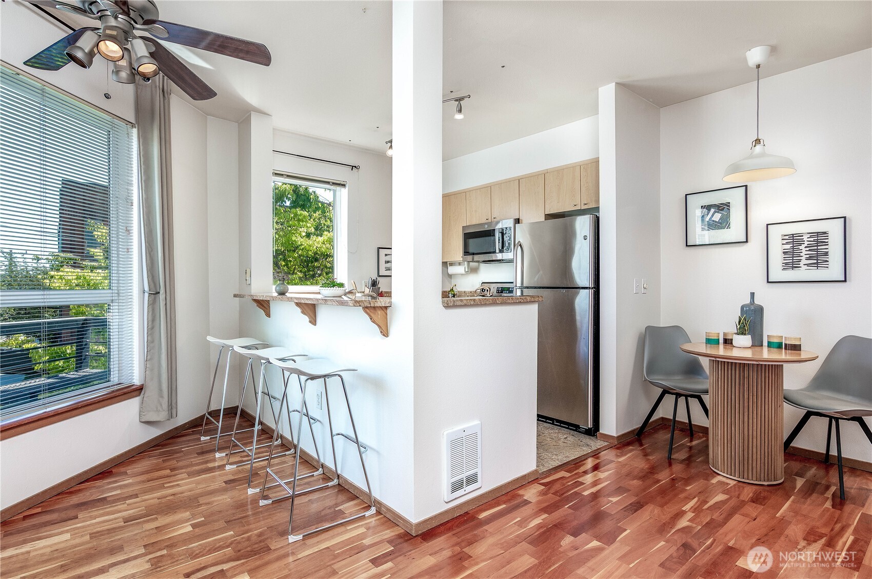 668 South Lane Street, Unit 314 Seattle, WA 98104 - Photo 10 of 29 Gallery Image 10