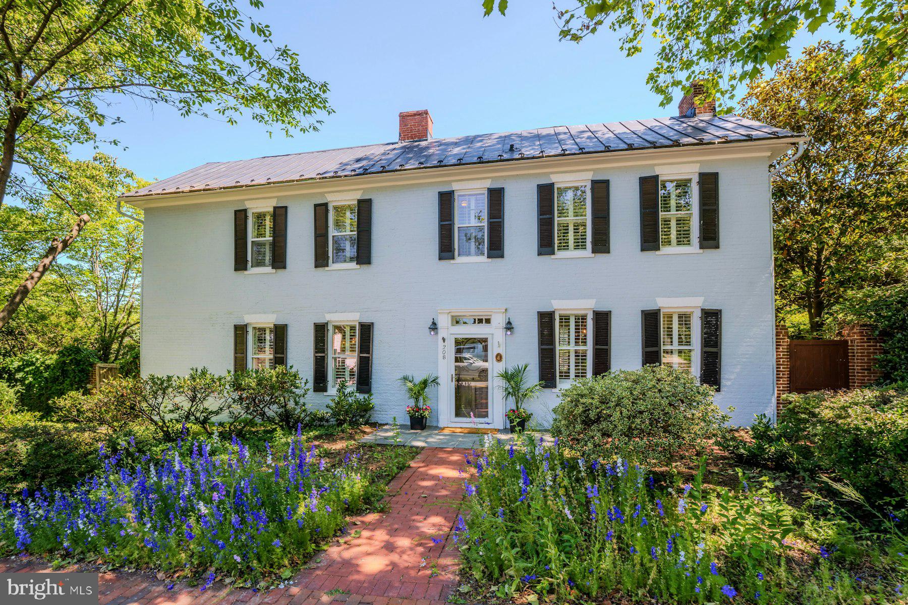 208 Edwards Ferry Road Northeast Leesburg, VA 20176 - Photo 8 of 76