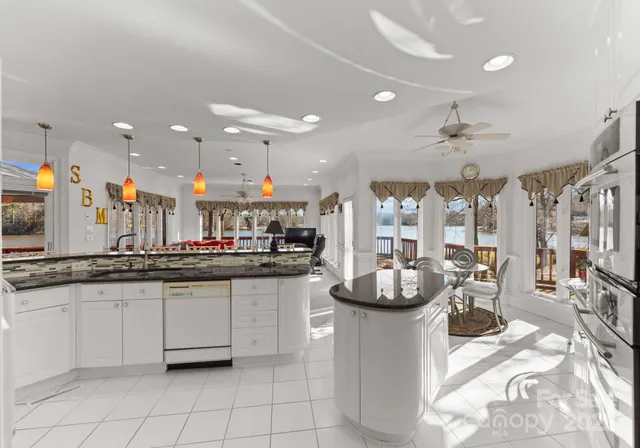 $1,599,000 | 718 Eagle Point Court, Matthews, NC 28104