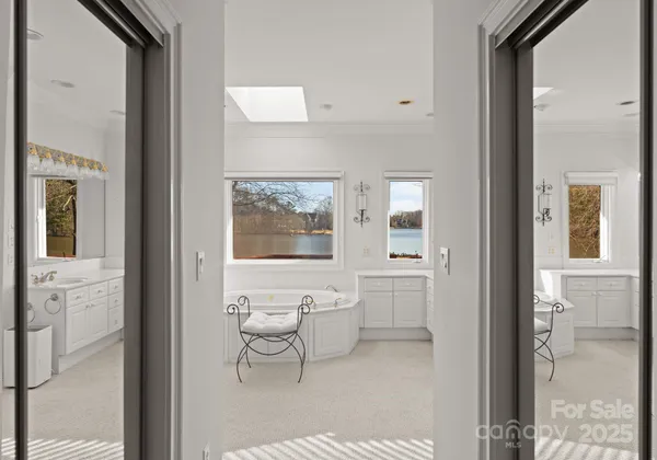 $1,399,000 | 718 Eagle Point Court, Matthews, NC 28104