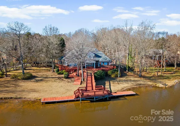 $1,399,000 | 718 Eagle Point Court, Matthews, NC 28104