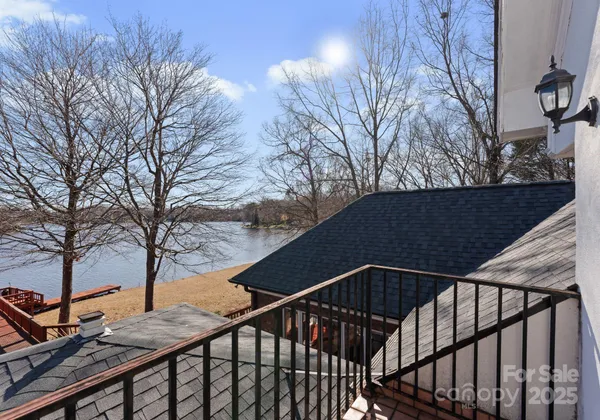 $1,399,000 | 718 Eagle Point Court, Matthews, NC 28104