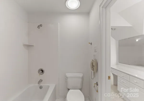 $1,399,000 | 718 Eagle Point Court, Matthews, NC 28104