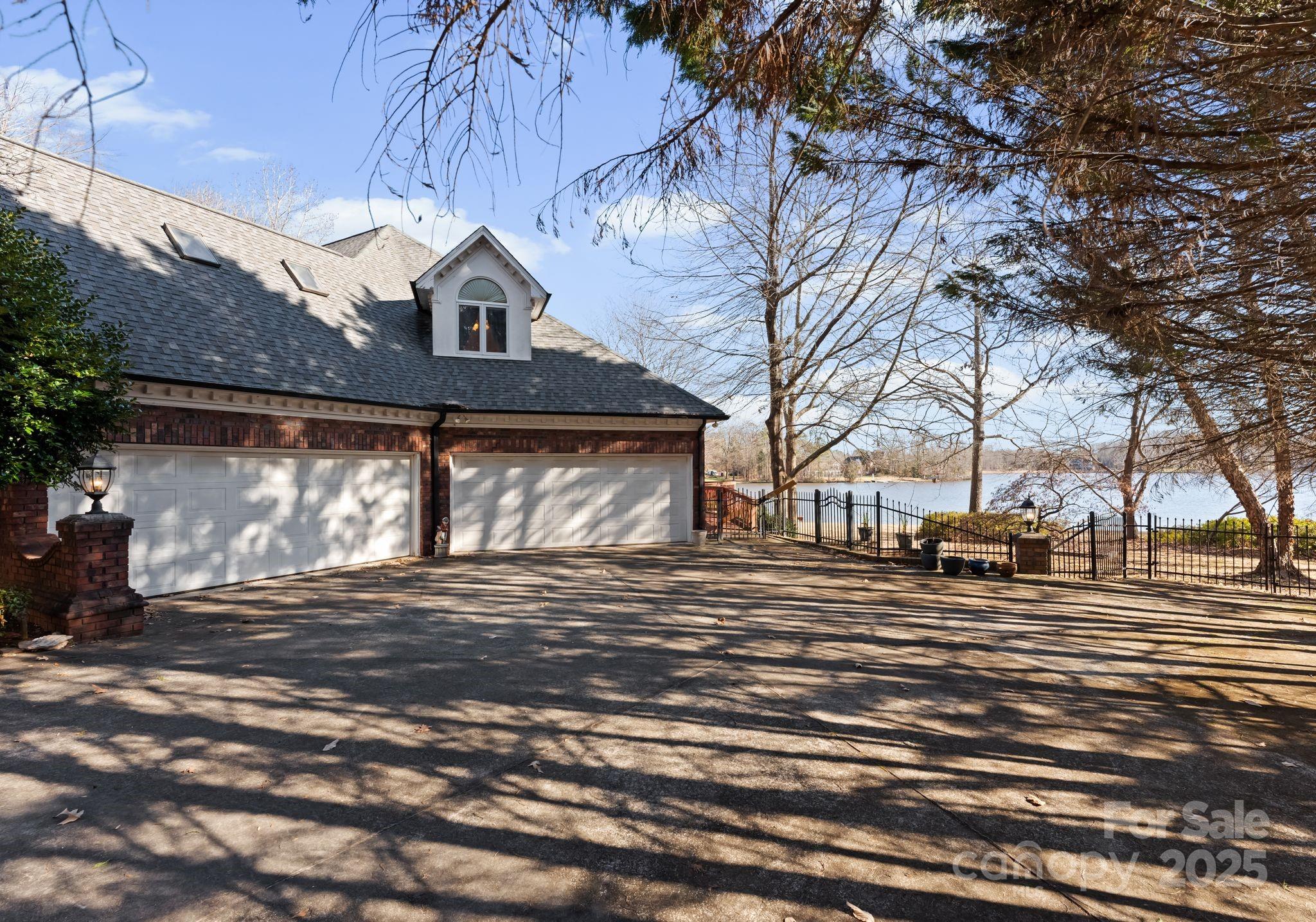 718 Eagle Point Court Matthews, NC 28104 - Photo 38 of 45