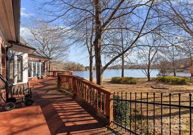 $1,599,000 | 718 Eagle Point Court, Matthews, NC 28104