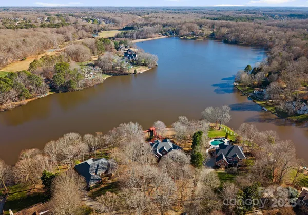 $1,399,000 | 718 Eagle Point Court, Matthews, NC 28104