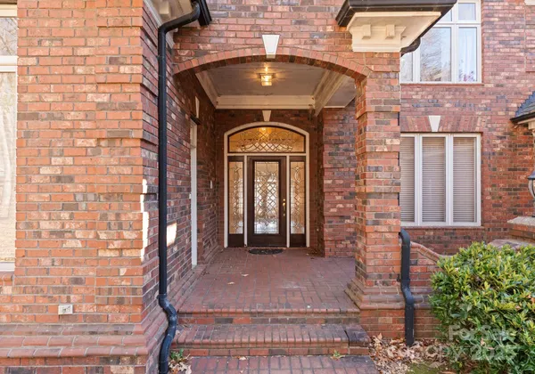 $1,399,000 | 718 Eagle Point Court, Matthews, NC 28104