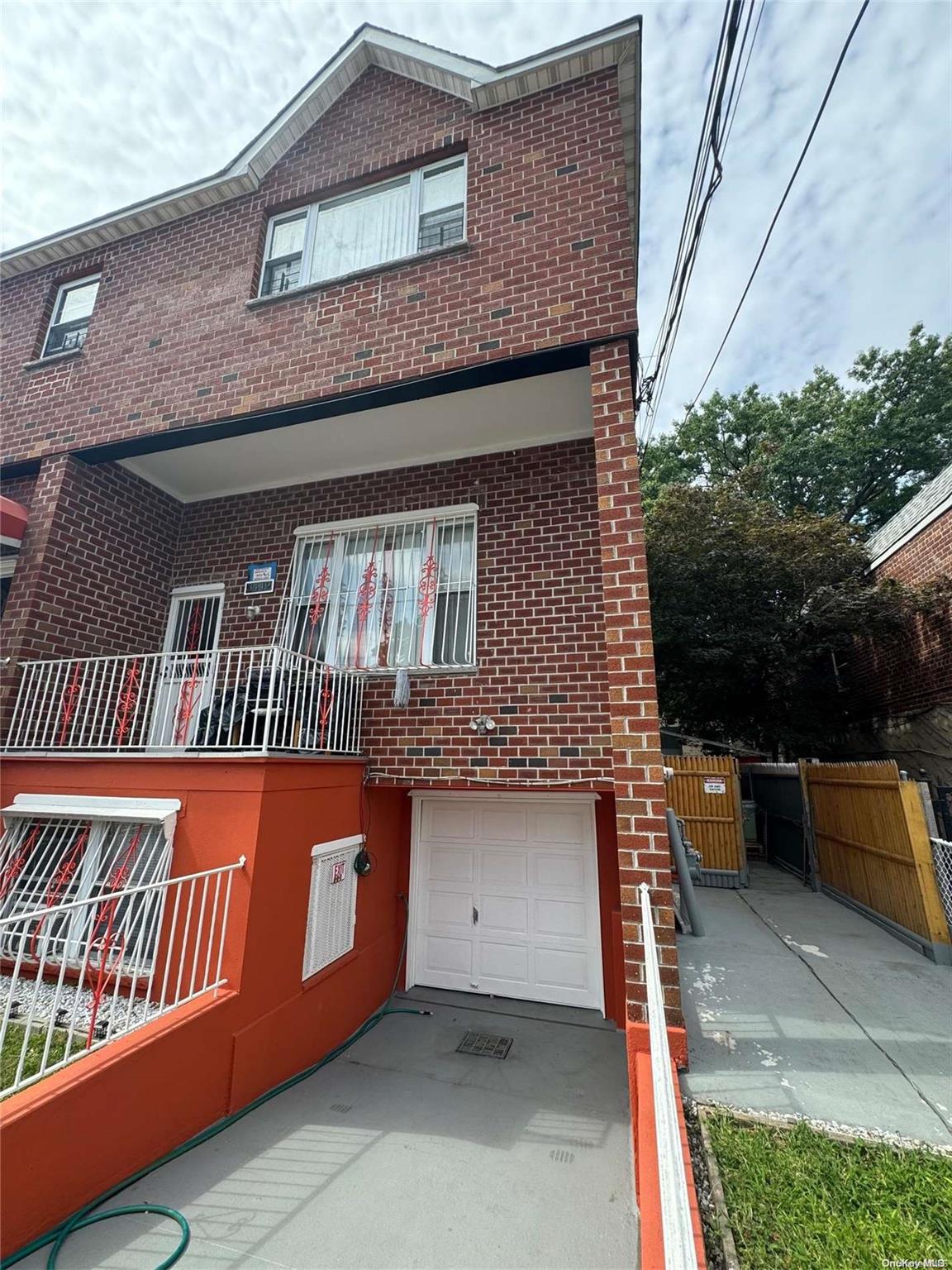 3449 Mickle Avenue Bronx, NY 10469 - Photo 2 of 16