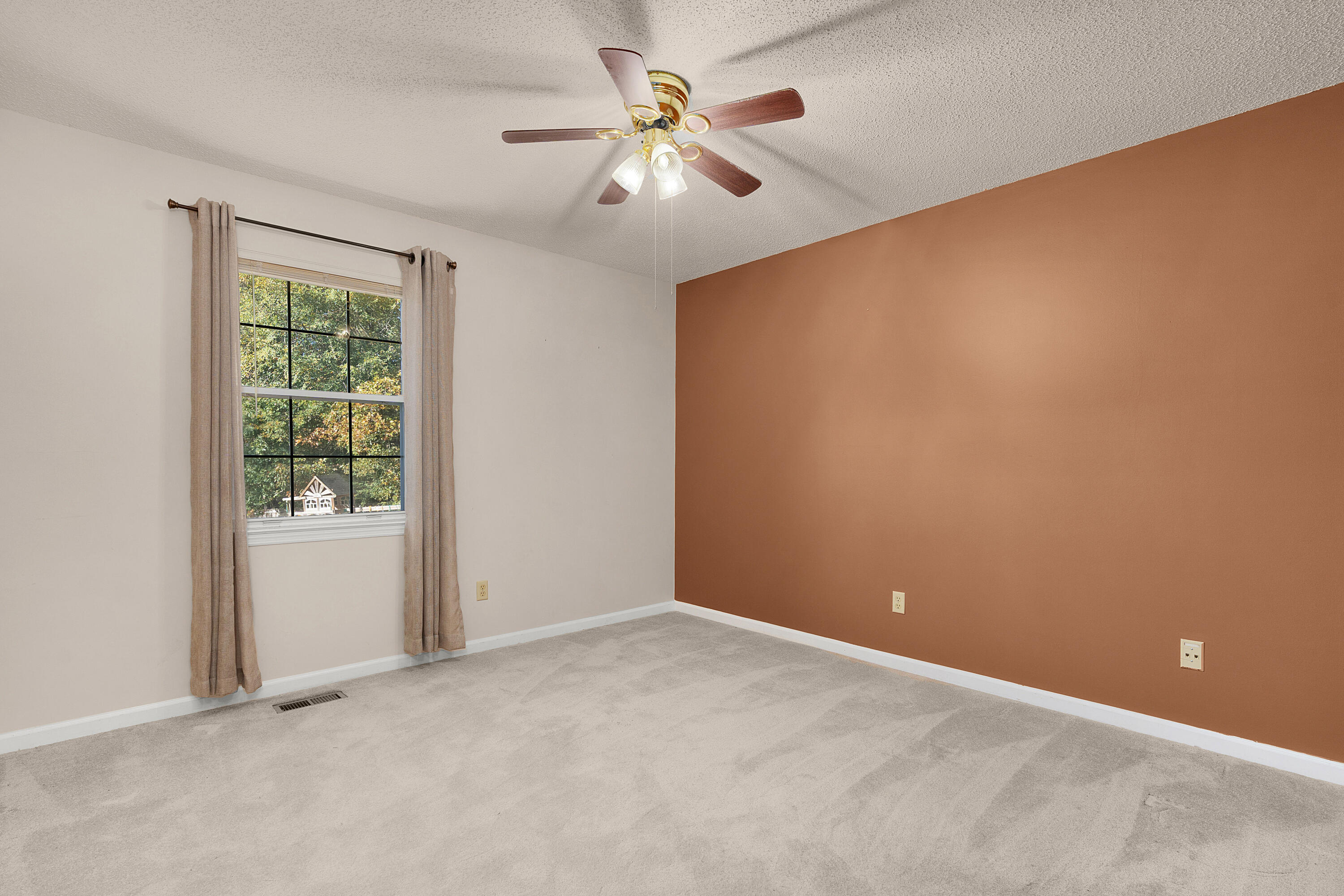 203 Spring Valley Lane Ringgold, GA 30736 - Photo 25 of 53 39 - 203 Spring Valley - Interior