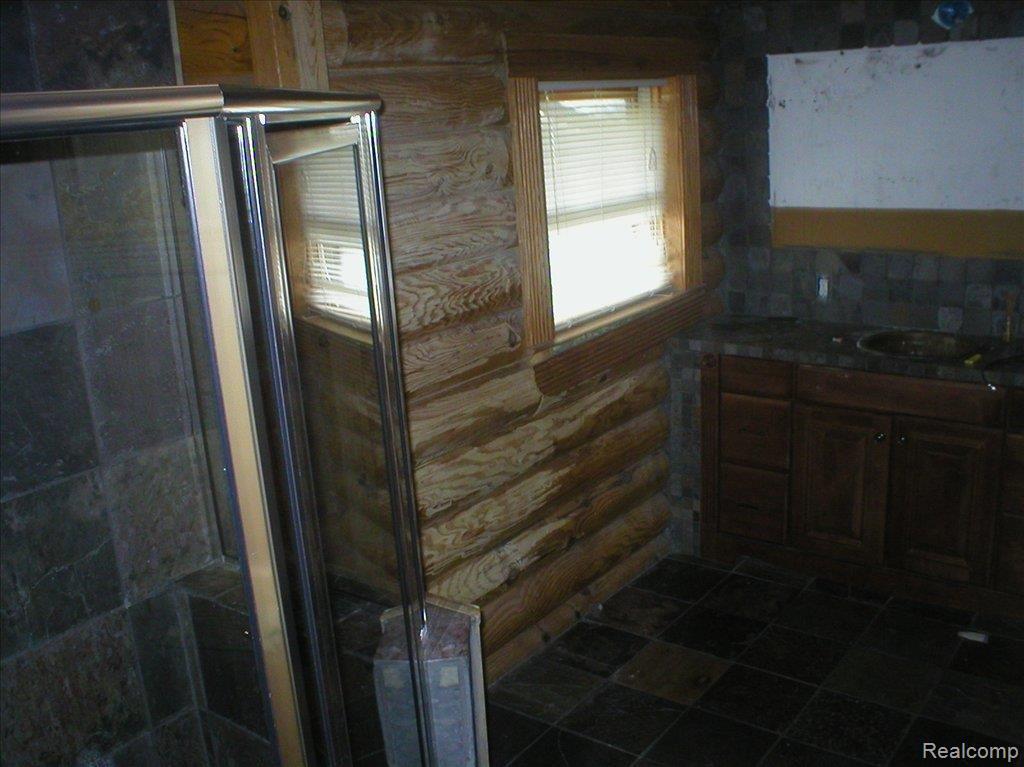 71545 Coon Creek Road Armada, MI 48005 - Photo 12 of 20 P1010045