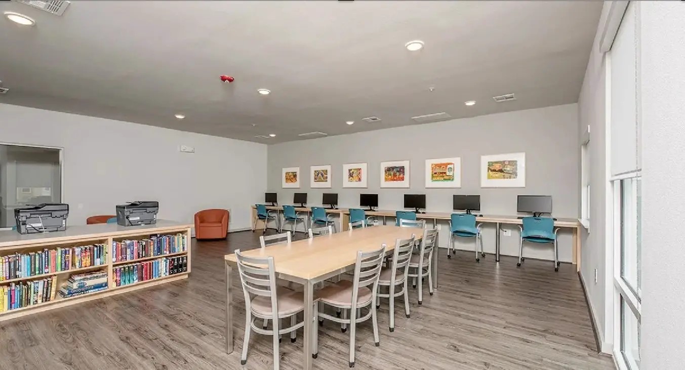 2605 Reed Road Houston, TX 77051 - Photo 3 of 7