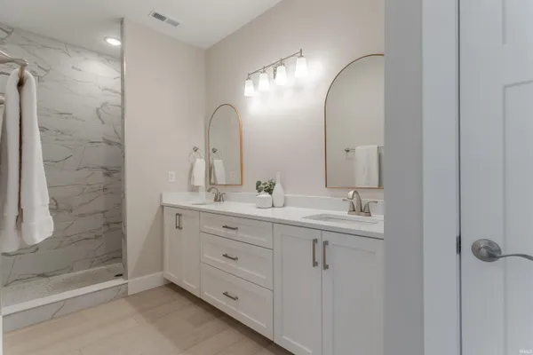 $329,900 | 8445 Bell Crossing Drive, Newburgh, IN 47630