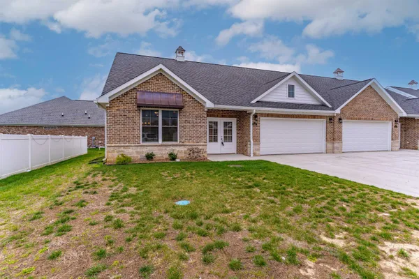 $329,900 | 8445 Bell Crossing Drive, Newburgh, IN 47630