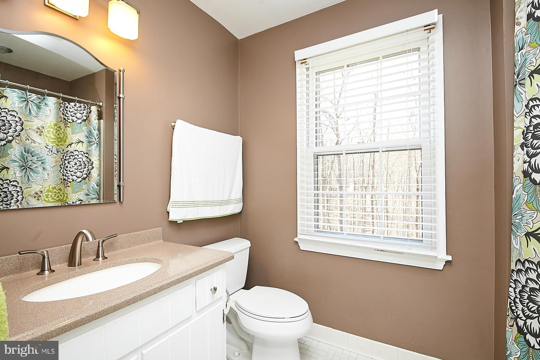 8070 Stillbrooke Road Manassas, VA 20112 - Photo 20 of 30 Bath