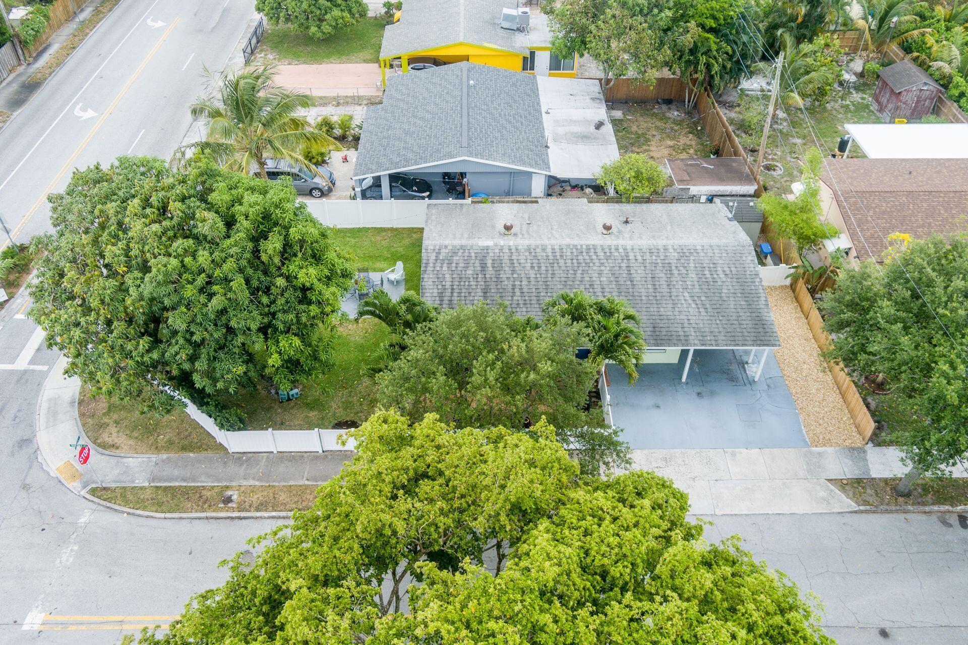 900 Sunset Road West Palm Beach, FL 33401 - Photo 26 of 29 27