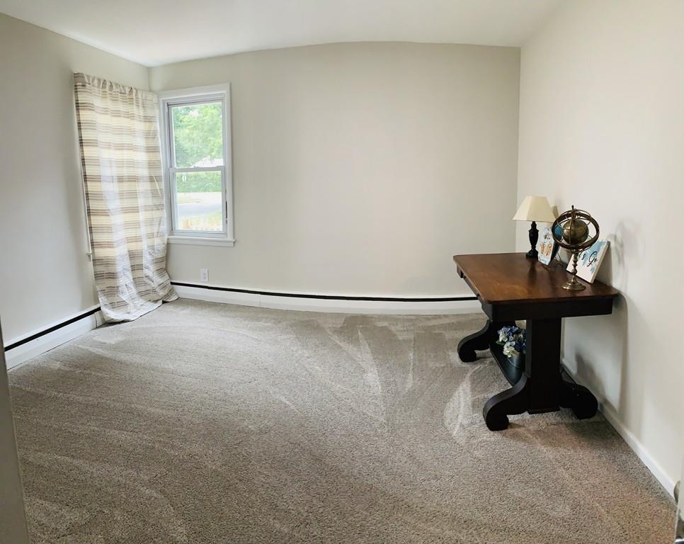 57 Granger Street Springfield, MA 01119 - Photo 8 of 27