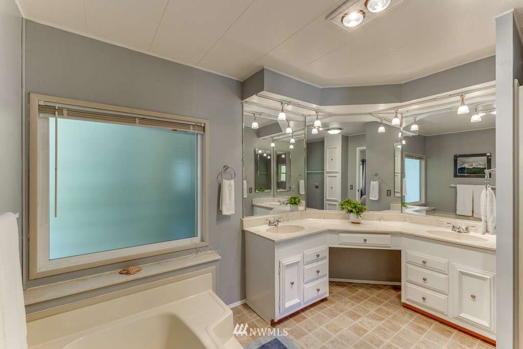23903 Rock Circle Bothell, WA 98021 - Photo 21 of 39