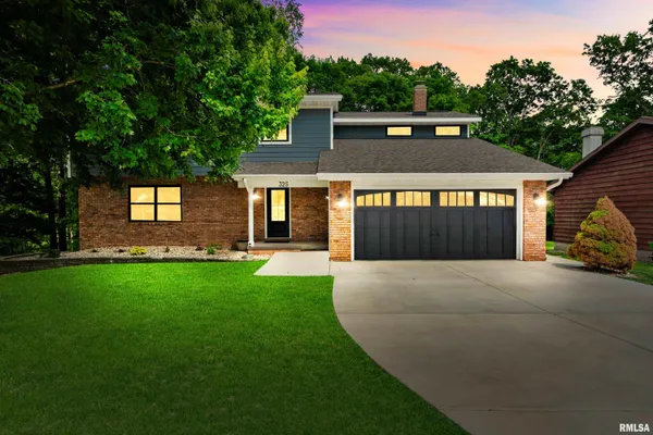 $399,000 | 325 Lotus Drive, Morton, IL 61550