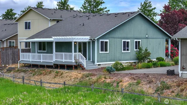 $445,000 | 20614 6th Ave Court East, Spanaway, WA 98387