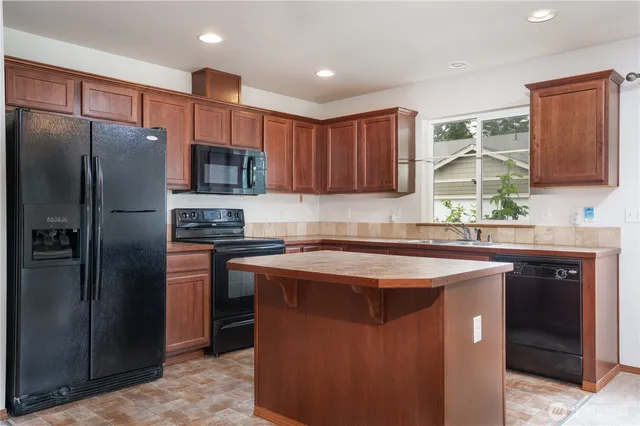 $445,000 | 20614 6th Ave Court East, Spanaway, WA 98387