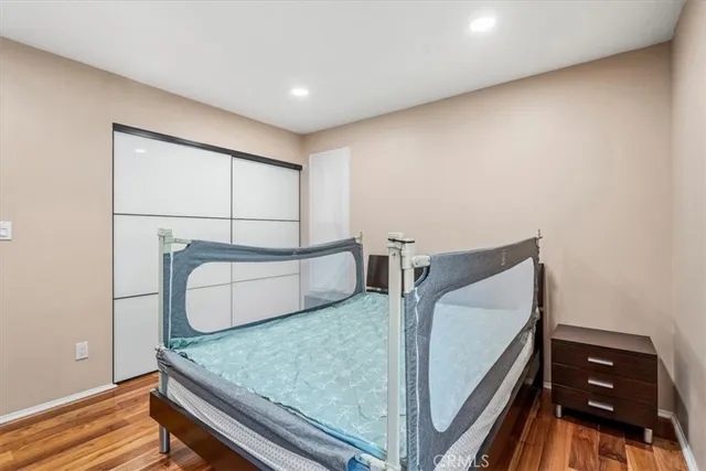 a view of utility room