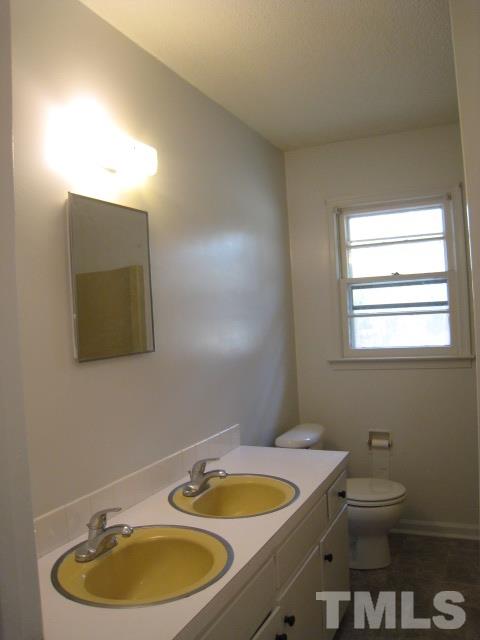 888 Foster Road Henderson, NC 27537 - Photo 11 of 15 Gallery Image 11