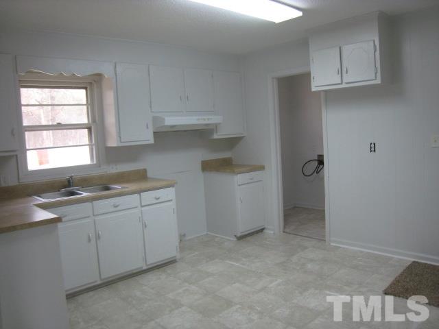 888 Foster Road Henderson, NC 27537 - Photo 5 of 15 Gallery Image 5