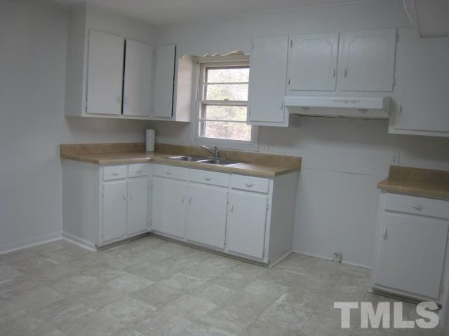 888 Foster Road Henderson, NC 27537 - Photo 6 of 15 Gallery Image 6