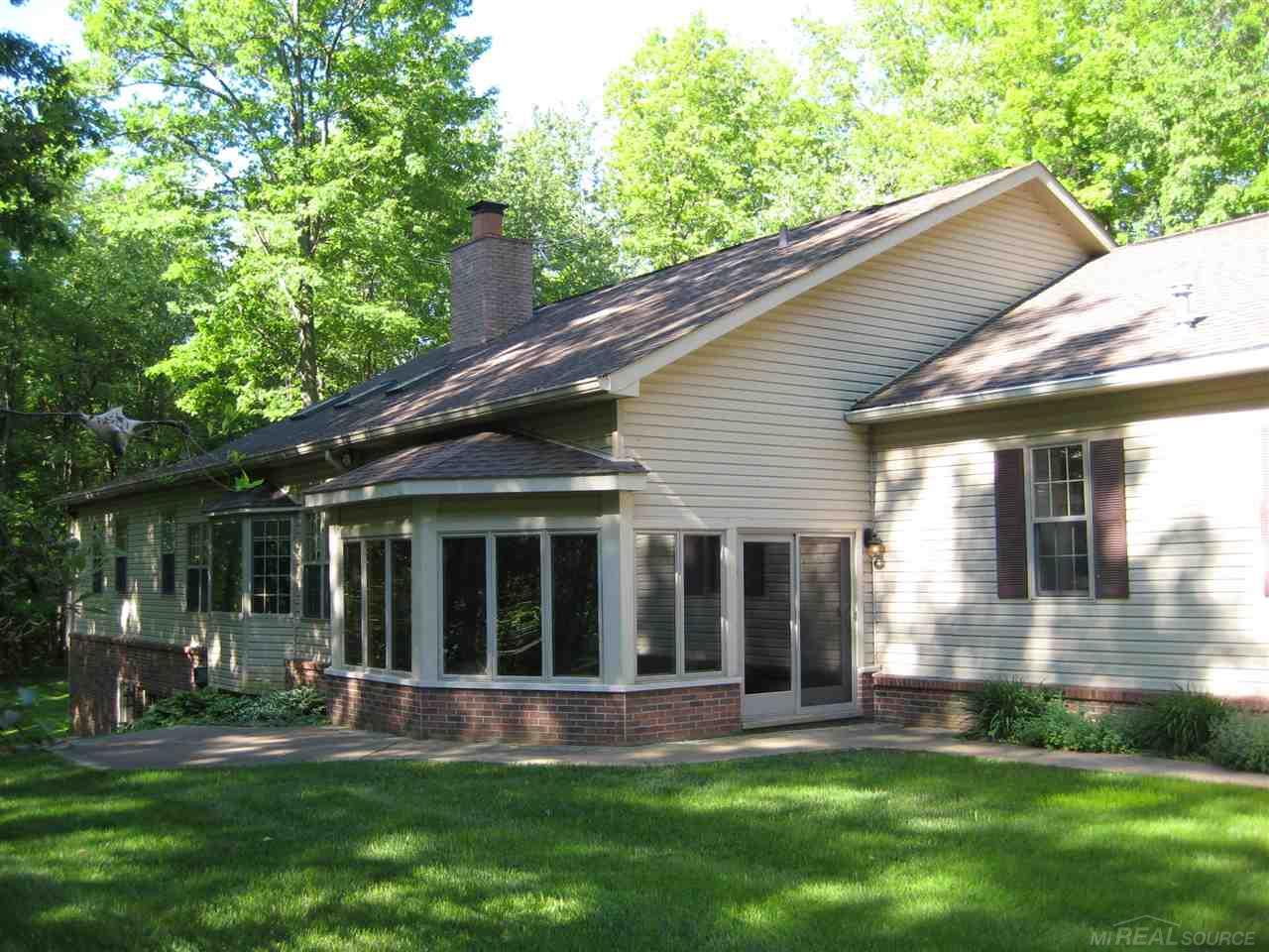 3566 Charitoo Ridge Leonard, MI 48367 - Photo 4 of 24