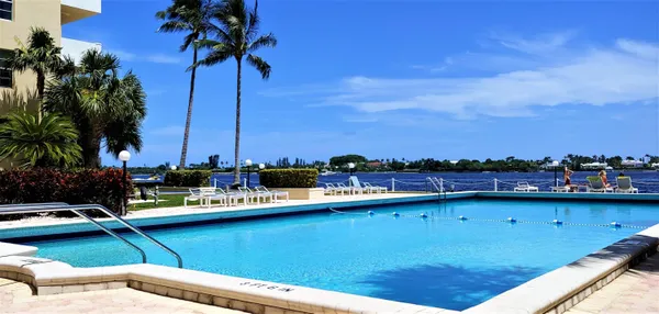 $1,990 | 2800 North Flagler Drive, Unit 401, West Palm Beach, FL 33407