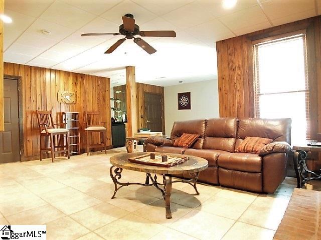 218 Sandy Point Drive Anderson, SC 29625 - Photo 6 of 19 Gallery Image 6