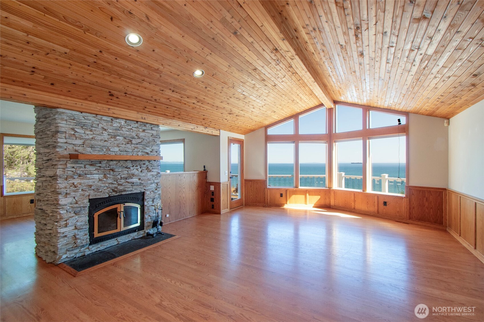 99 South Point Road Port Angeles, WA 98363 - Photo 4 of 38