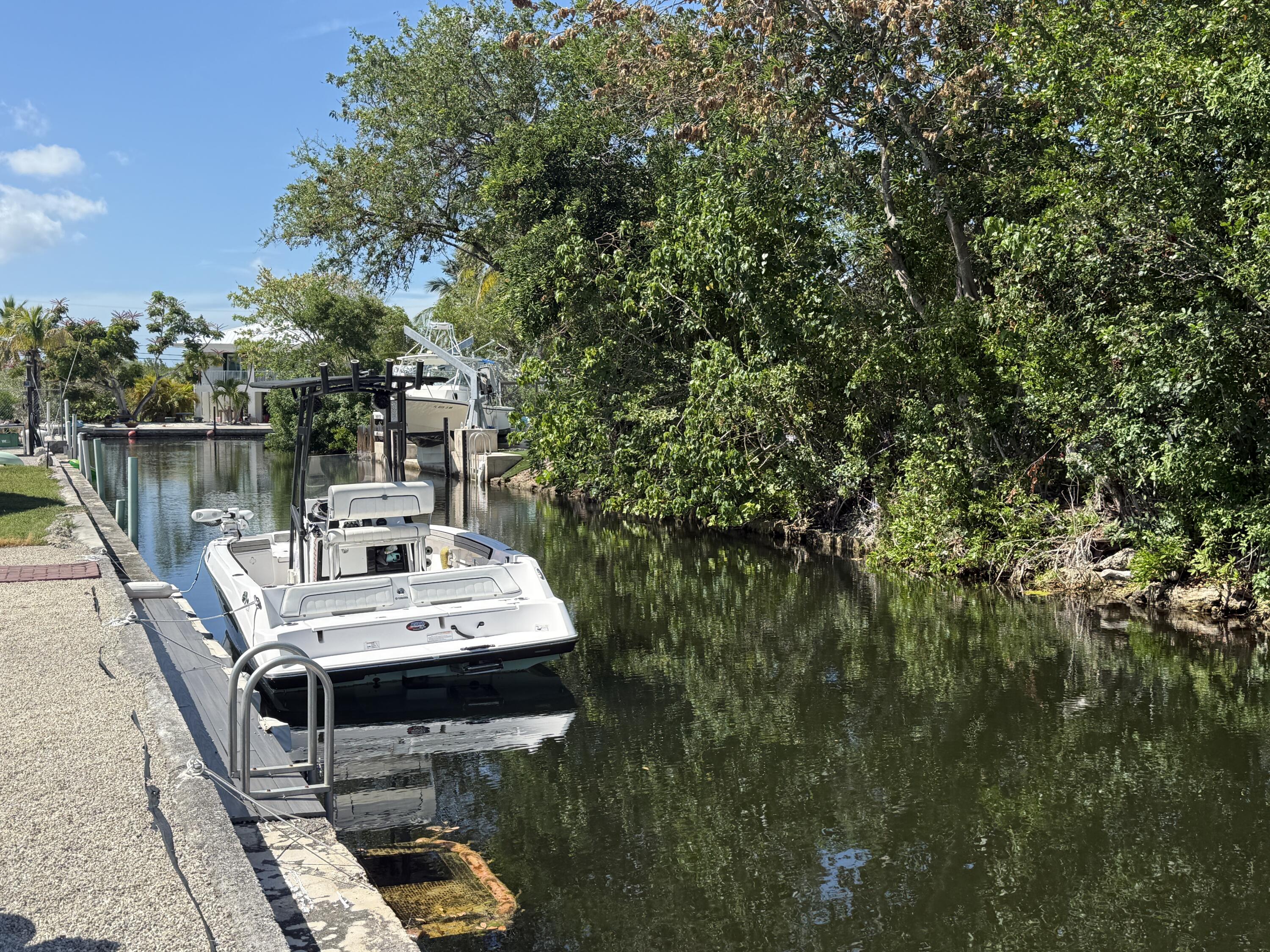 711 State Road, Unit 4A Summerland Key, FL 33042 - Photo 2 of 28 On Site Dockage - Great Boating