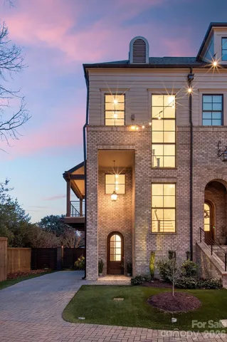 $925,000 | 607 Mattie Rose Lane, Charlotte, NC 28204