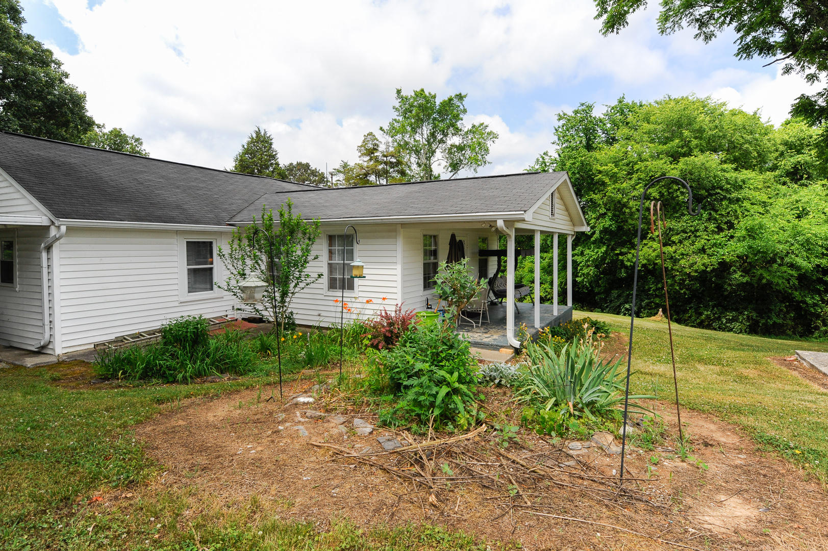 427 Roddy Branch Road Rockford, TN 37853 - Photo 6 of 37 _DSC4472