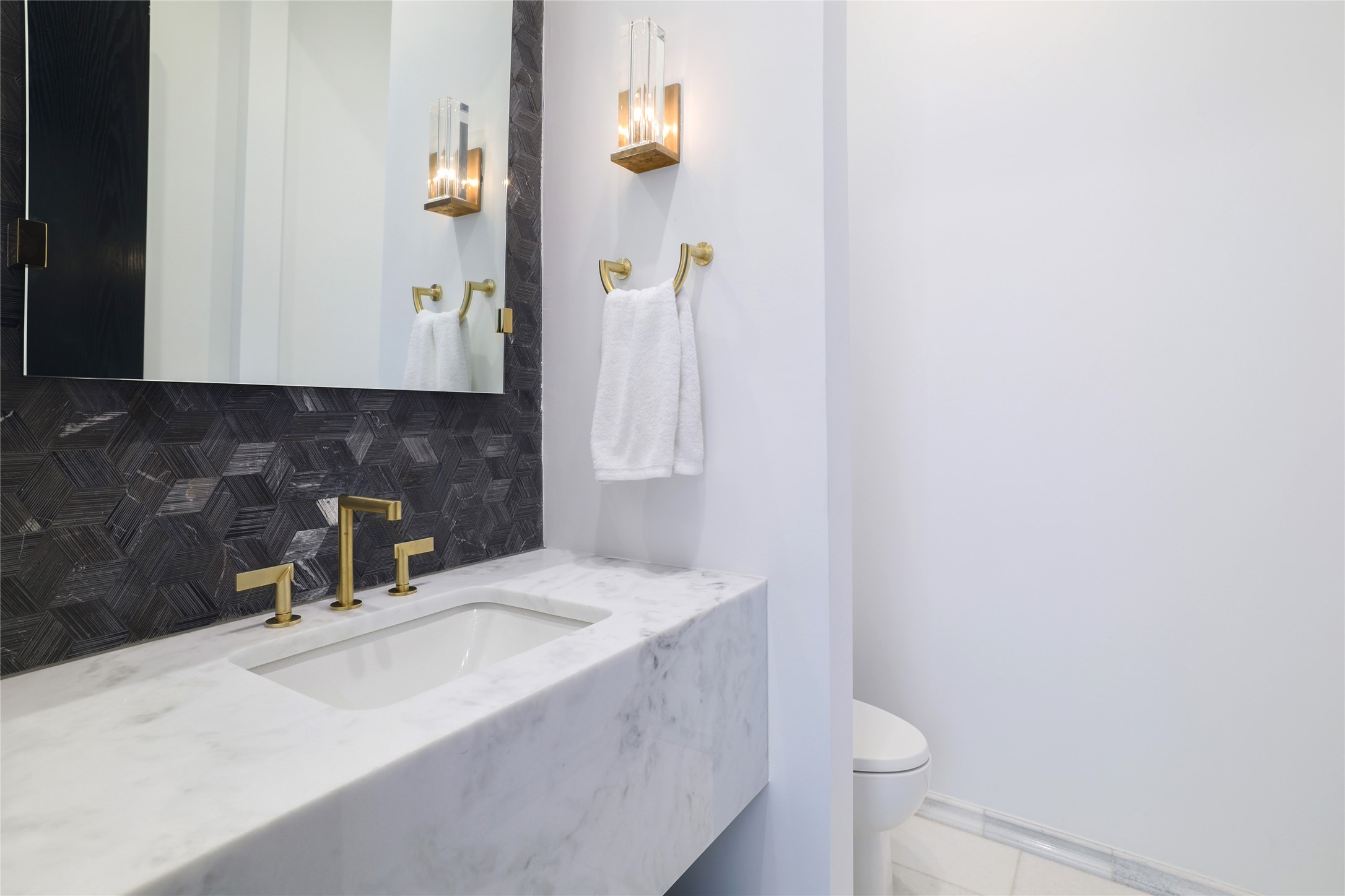 2701 Toro Canyon Road, Unit B Austin, TX 78746 - Photo 29 of 35