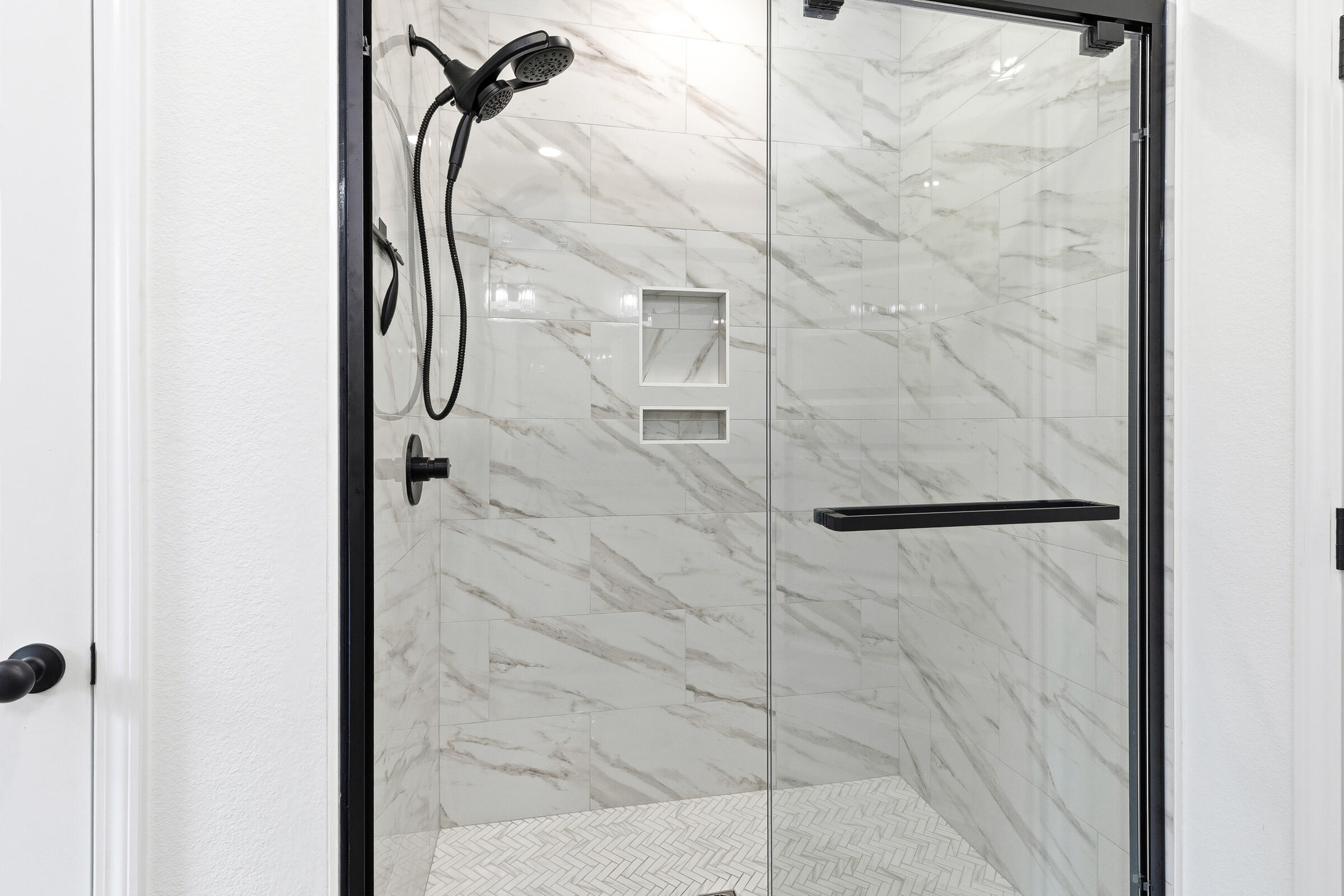 65 Marsh Landing North Freeport, FL 32439 - Photo 16 of 35 a bathroom with a shower