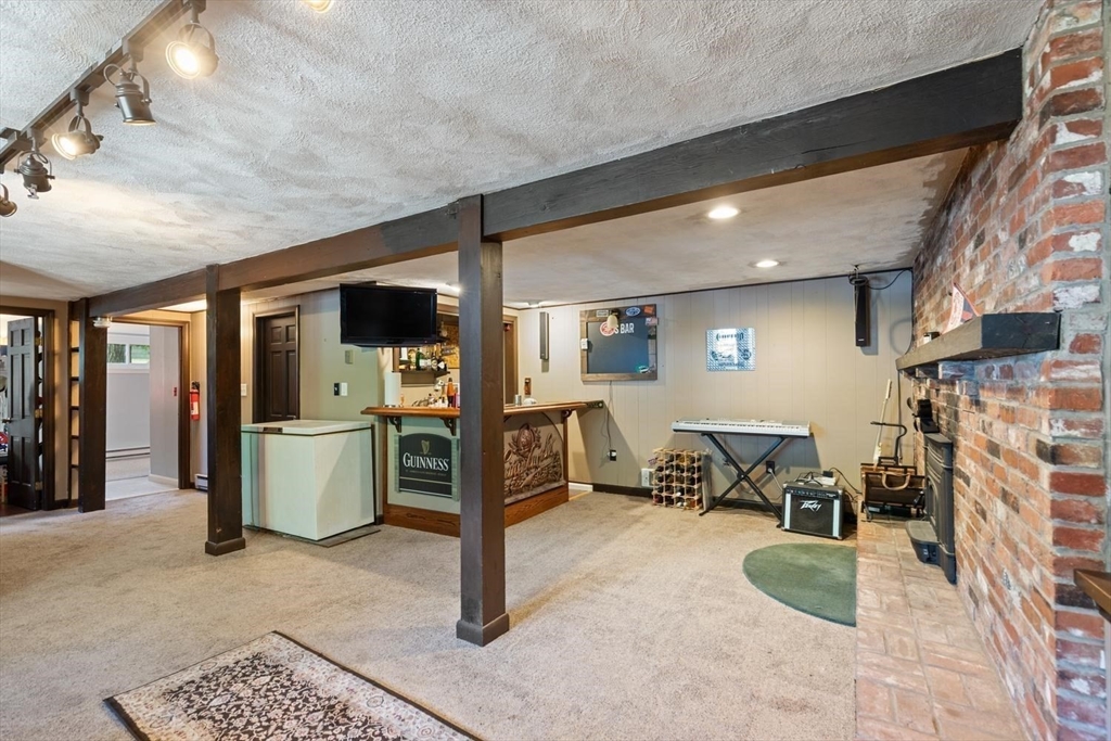 94 Judge Road Lynn, MA 01904 - Photo 25 of 37