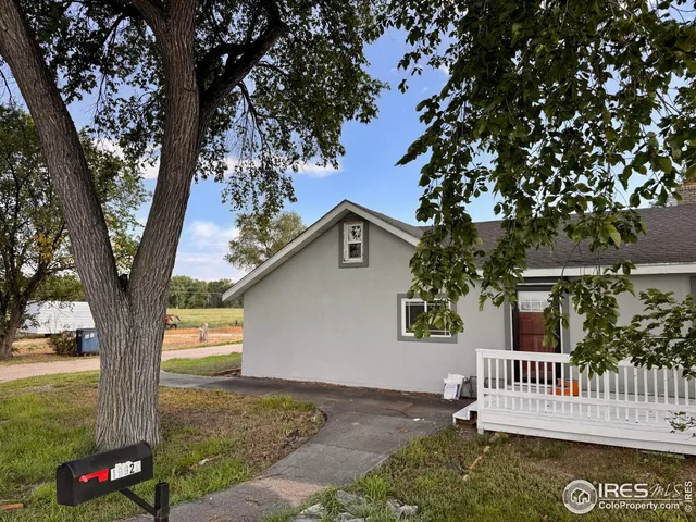 a view of a bench in the roof deck