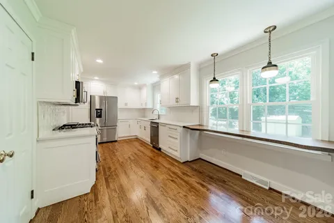 $679,000 | 7101 Sherbourne Drive, Charlotte, NC 28210