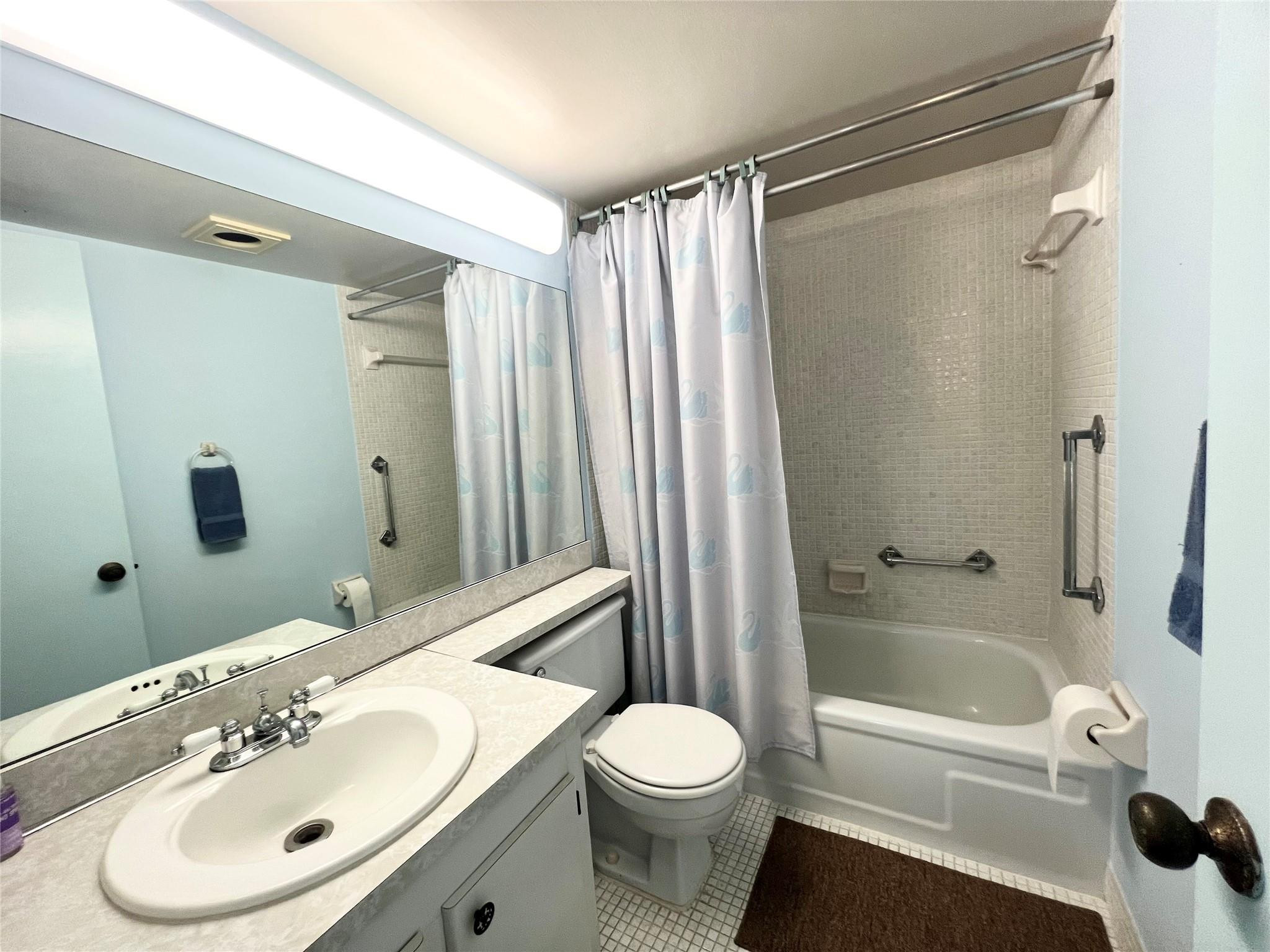 8810 West McNab Road, Unit 202 Tamarac, FL 33321 - Photo 13 of 18 Photo 13