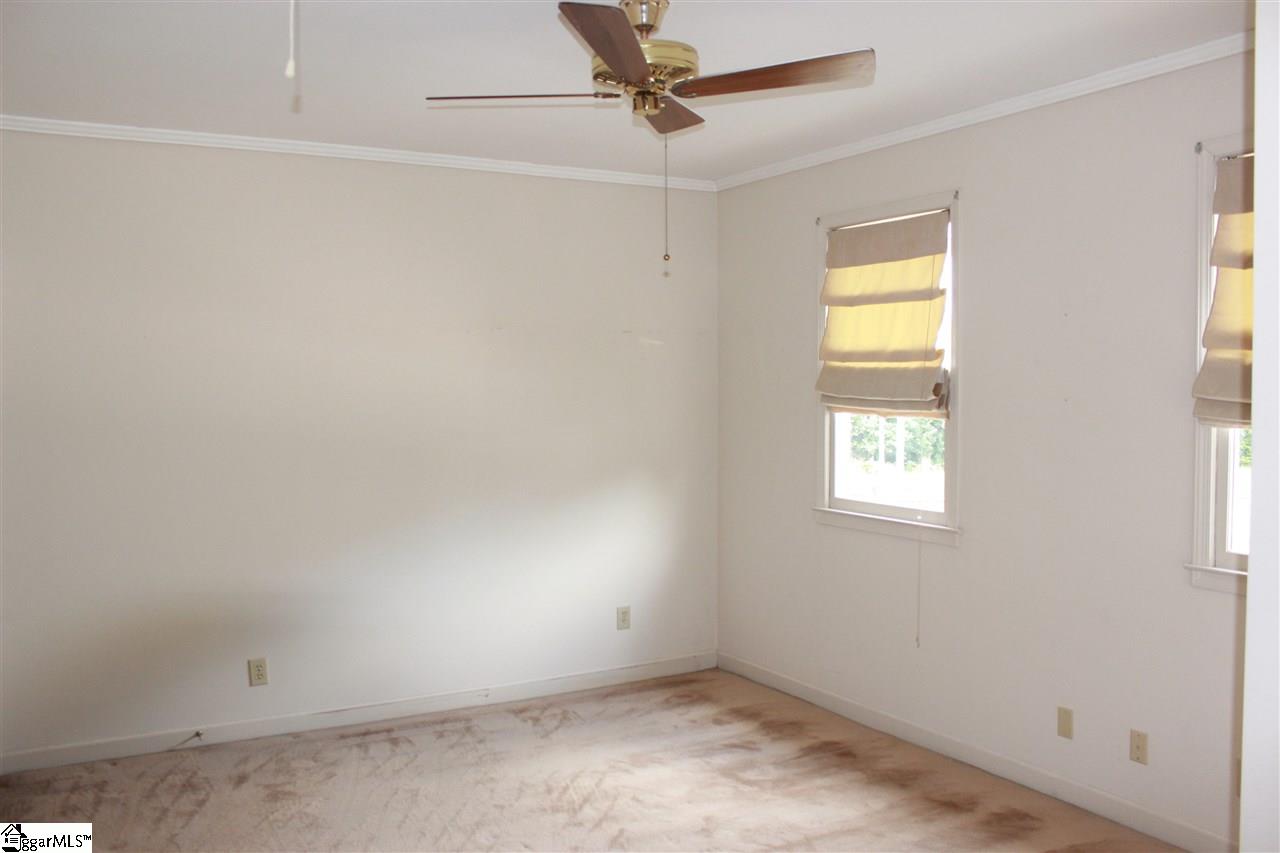 2210 Hudson Road Greer, SC 29650 - Photo 15 of 32 Gallery Image 15